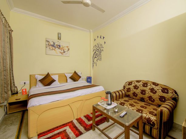 Imagen de la habitación del Hotel OYO 2729 HV International. Foto 12