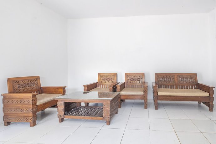 Imagen de los interiores del Hotel OYO 2775 RF Homestay. Foto 17