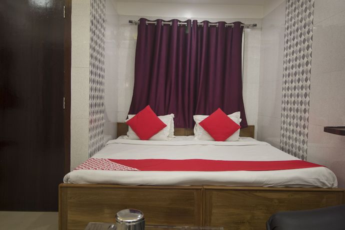 Imagen de la habitación del Hotel OYO 27907 Greater Kailash The Palace. Foto 2