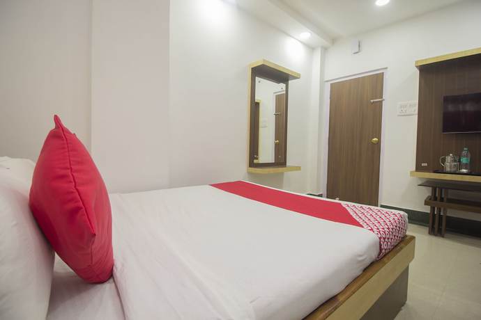 Imagen de la habitación del Hotel OYO 27907 Greater Kailash The Palace. Foto 3
