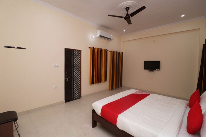 Imagen de la habitación del Hotel OYO 27941 Sangam Darshan. Foto 5