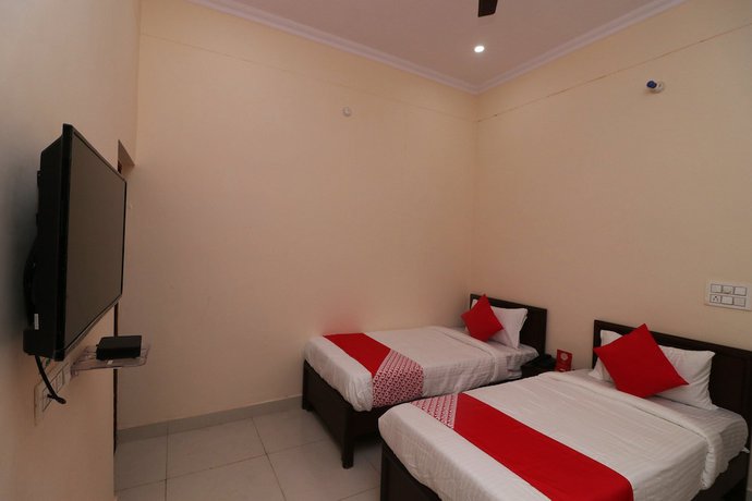 Imagen de la habitación del Hotel OYO 27941 Sangam Darshan. Foto 6