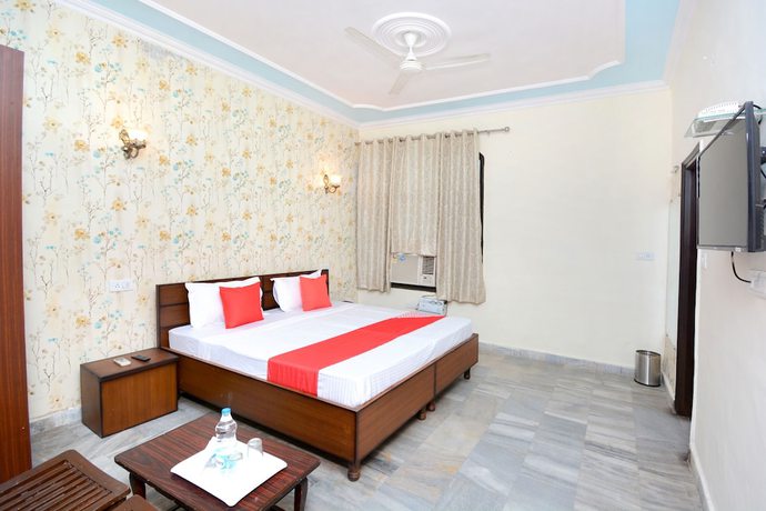 Imagen de la habitación del Hotel OYO 27959 Ra-flora. Foto 5