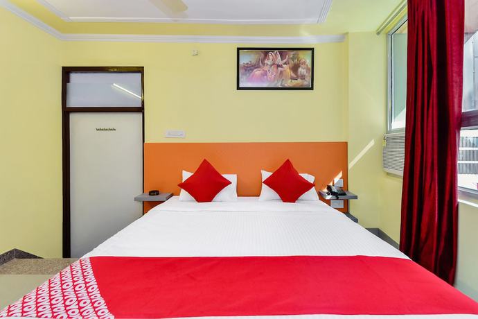 Imagen de la habitación del Hotel OYO 28054 Suraj Villa. Foto 2