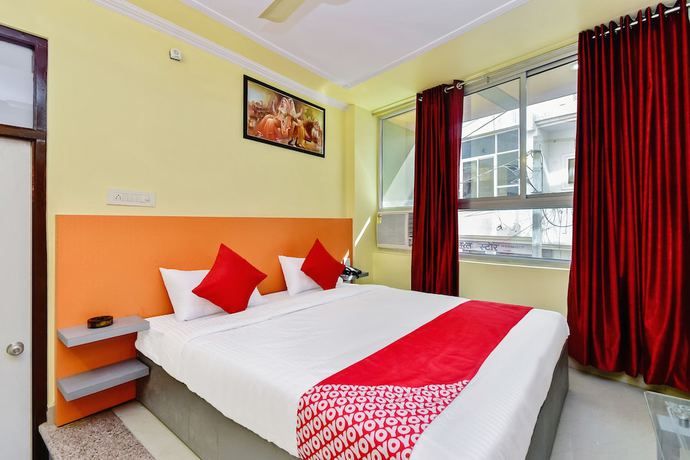 Imagen de la habitación del Hotel OYO 28054 Suraj Villa. Foto 5