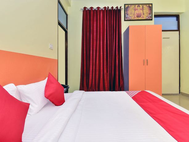 Imagen de la habitación del Hotel OYO 28054 Suraj Villa. Foto 14