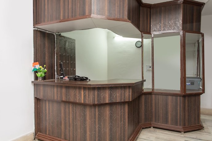 Imagen de los interiores del Hotel OYO 28062 Kamla Shree. Foto 20