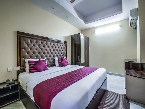 Imagen de la habitación del Hotel OYO 2807 Crosswinds Residency, Noida. Foto 11