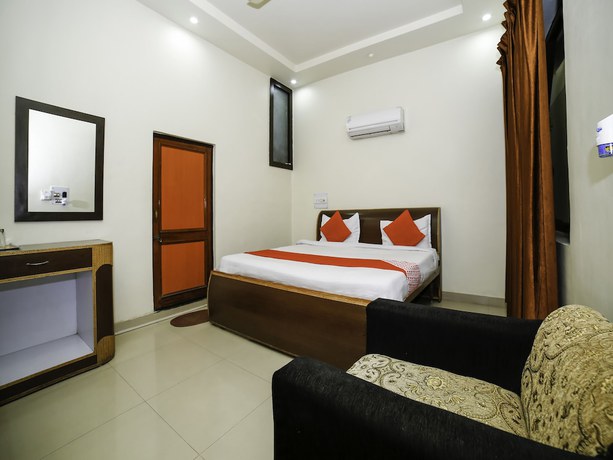 Imagen de la habitación del Hotel OYO 28071 Prakash Regency. Foto 9