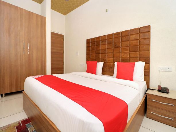Imagen de la habitación del Hotel OYO 28142 Sharrytel. Foto 4