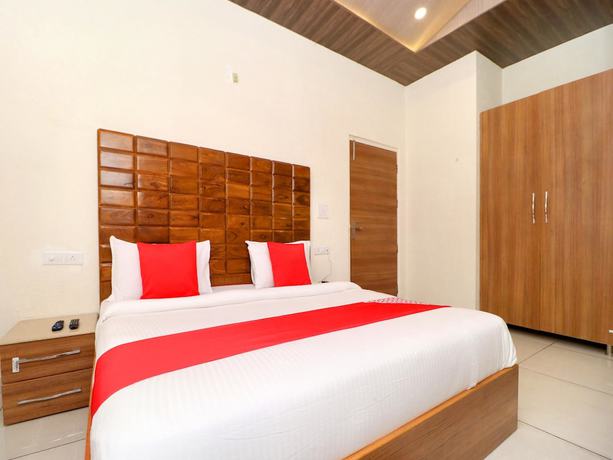 Imagen de la habitación del Hotel OYO 28142 Sharrytel. Foto 6