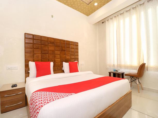 Imagen de la habitación del Hotel OYO 28142 Sharrytel. Foto 10