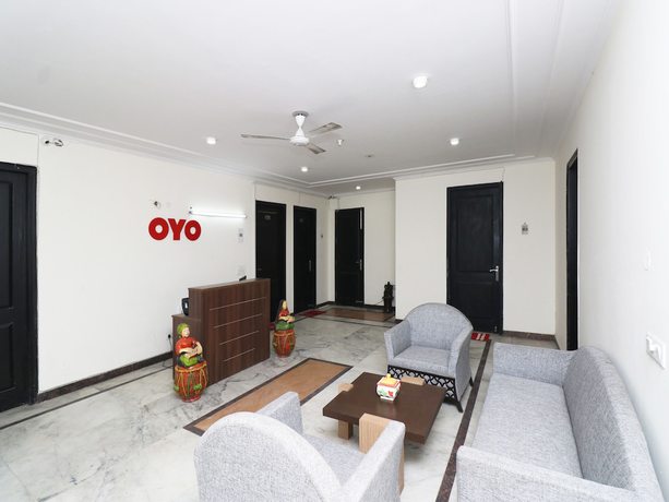 Imagen de los interiores del Hotel OYO 28232 The Golden Circle. Foto 18