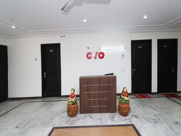 Imagen de los interiores del Hotel OYO 28232 The Golden Circle. Foto 20