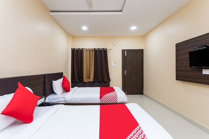 Imagen de la habitación del Hotel OYO 28247 SMR Palace. Foto 4