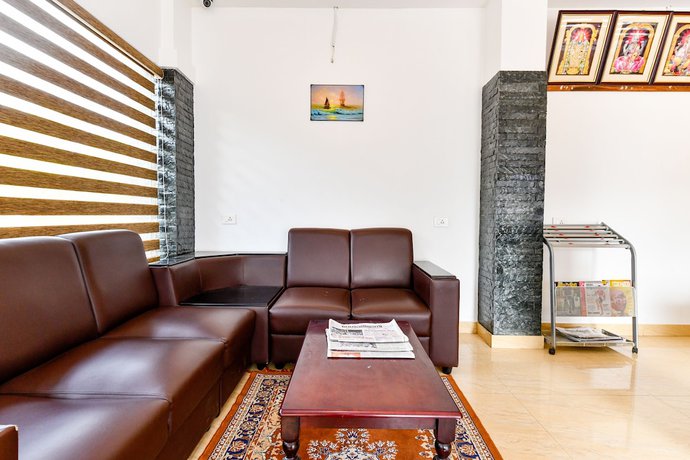 Imagen de los interiores del Hotel OYO 28276 Harshavardhana Inn. Foto 17