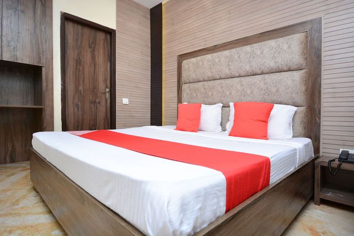 Imagen de la habitación del Hotel OYO 28335 Classic. Foto 2