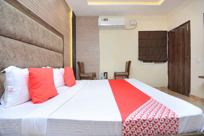 Imagen de la habitación del Hotel OYO 28335 Classic. Foto 4