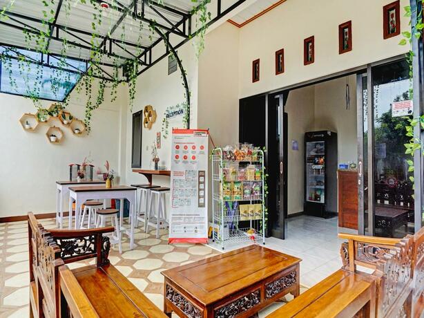 Imagen general del Hotel OYO 2835 Sakinah Family Residence. Foto 19