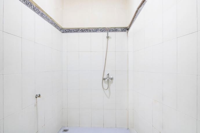 Imagen de la habitación del Hotel OYO 2836 Sekar Sari Residence. Foto 9