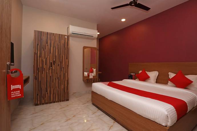 Imagen de la habitación del Hotel OYO 28645 Nirmalya Plaza. Foto 4
