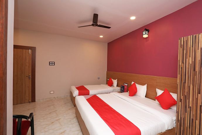 Imagen de la habitación del Hotel OYO 28645 Nirmalya Plaza. Foto 6