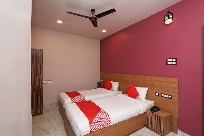 Imagen de la habitación del Hotel OYO 28645 Nirmalya Plaza. Foto 10