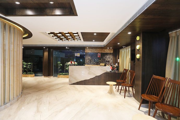 Imagen de los interiores del Hotel OYO 28757 Pikus Inn. Foto 20