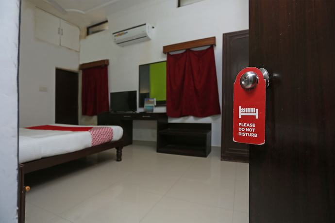 Imagen de la habitación del Hotel OYO 2877 Narayana Palace. Foto 5