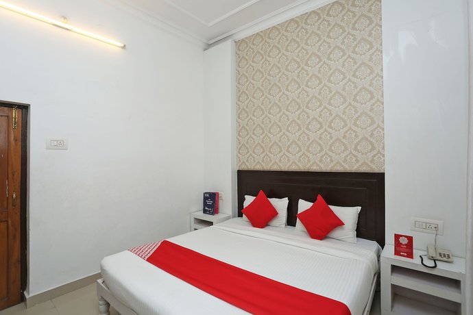 Imagen de la habitación del Hotel OYO 2877 Narayana Palace. Foto 9