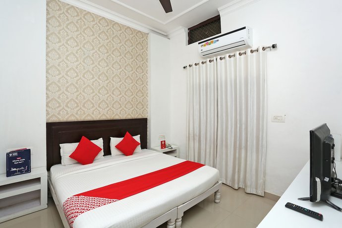 Imagen de la habitación del Hotel OYO 2877 Narayana Palace. Foto 11