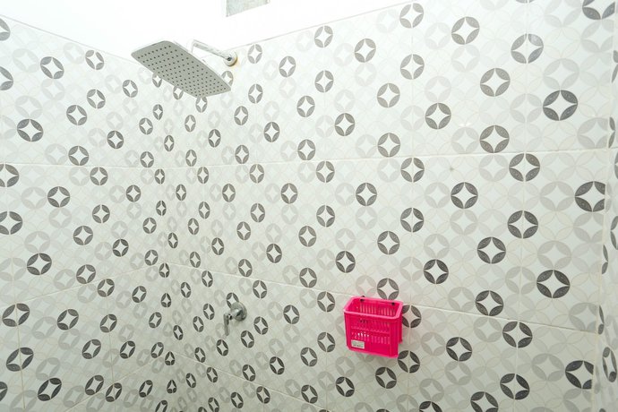 Imagen de la habitación del Hotel OYO 2879 Pondok Bunda Syariah. Foto 2