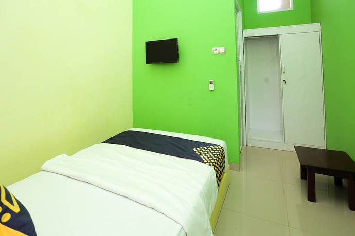 Imagen de la habitación del Hotel OYO 2879 Pondok Bunda Syariah. Foto 11