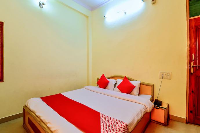 Imagen de la habitación del Hotel OYO 29302 Besillio Grand Hotel. Foto 10