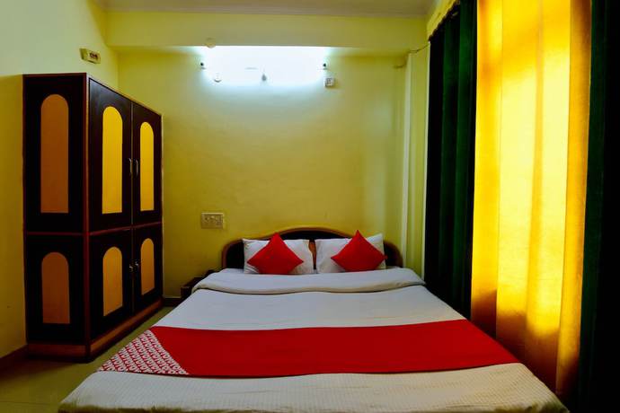 Imagen de la habitación del Hotel OYO 29302 Besillio Grand Hotel. Foto 12