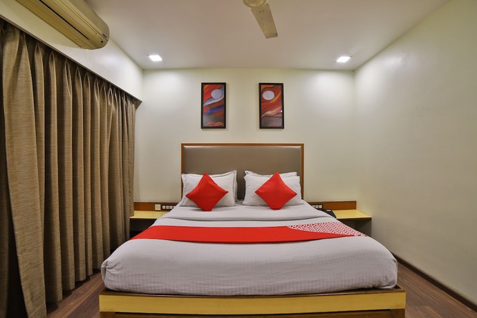 Imagen de la habitación del Hotel OYO 29657 The Emerald. Foto 10