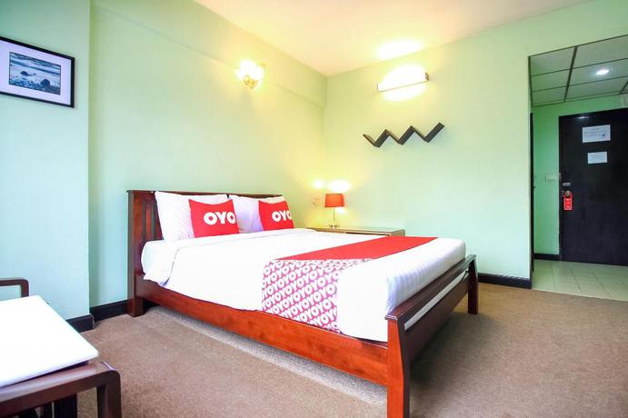 Imagen de la habitación del Hotel OYO 299 CROWN BTS NANA HOTEL. Foto 11