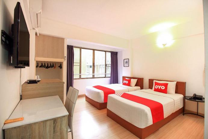 Imagen de la habitación del Hotel OYO 299 CROWN BTS NANA HOTEL. Foto 16