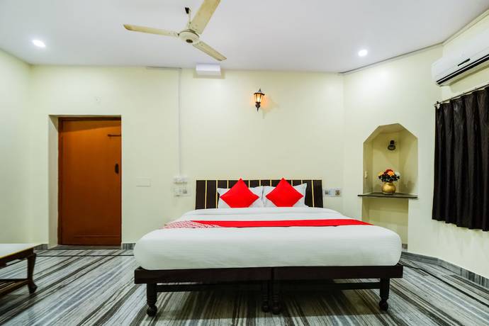 Imagen de la habitación del Hotel OYO 30000 Panghat. Foto 14