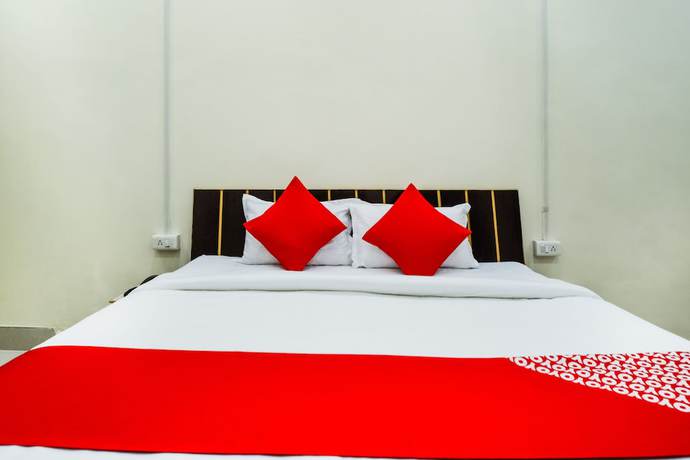 Imagen de la habitación del Hotel OYO 30000 Panghat. Foto 15