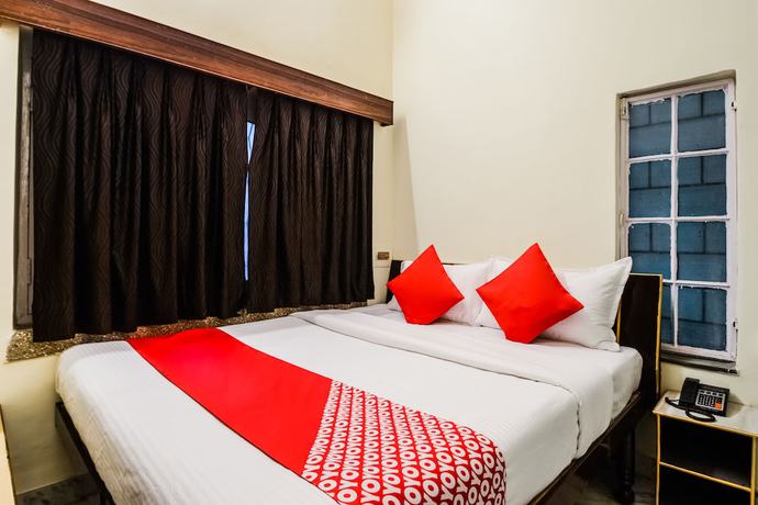 Imagen de la habitación del Hotel OYO 30000 Panghat. Foto 17