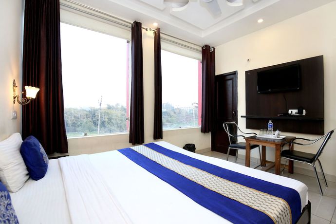 Imagen de la habitación del Hotel OYO 3004 Star City. Foto 10
