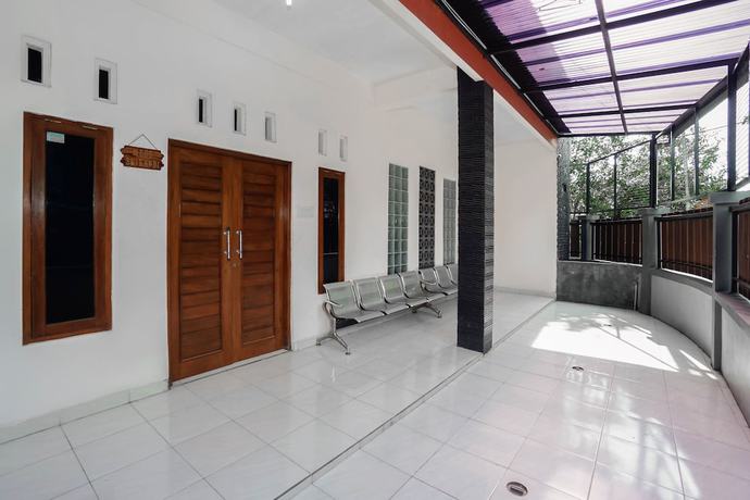 Imagen de los interiores del Hotel OYO 3006 Falisha Homestay Syariah. Foto 19