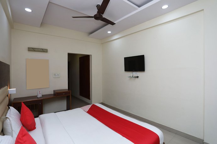 Imagen de la habitación del Hotel OYO 30068 Kesar Palace. Foto 10