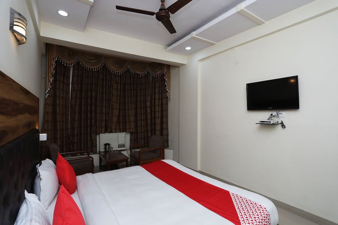 Imagen de la habitación del Hotel OYO 30068 Kesar Palace. Foto 13