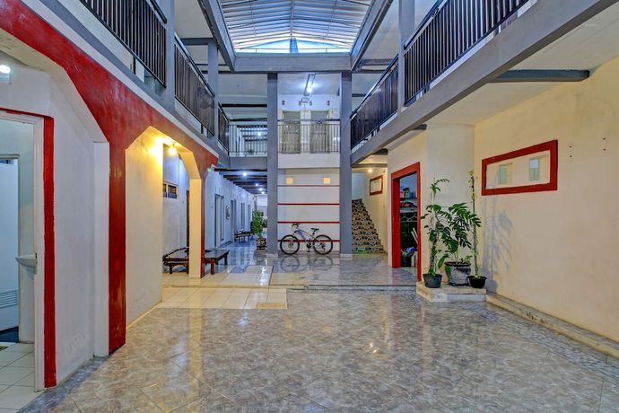 Imagen de los interiores del Hotel OYO 3012 Coupis Guesthouse Syariah. Foto 15