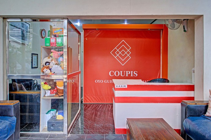 Imagen de los interiores del Hotel OYO 3012 Coupis Guesthouse Syariah. Foto 18