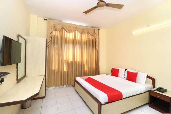 Imagen de la habitación del Hotel OYO 30127 Sabina International. Foto 5