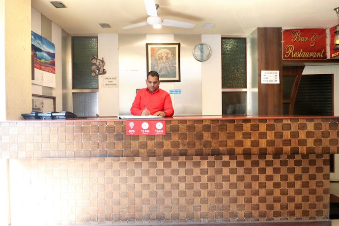 Imagen de los interiores del Hotel OYO 30127 Sabina International. Foto 20