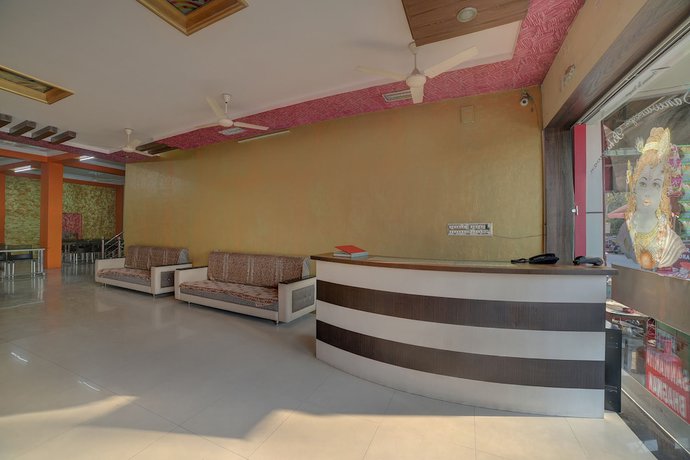 Imagen de los interiores del Hotel OYO 30243 Sanwariya Bhagwan. Foto 20
